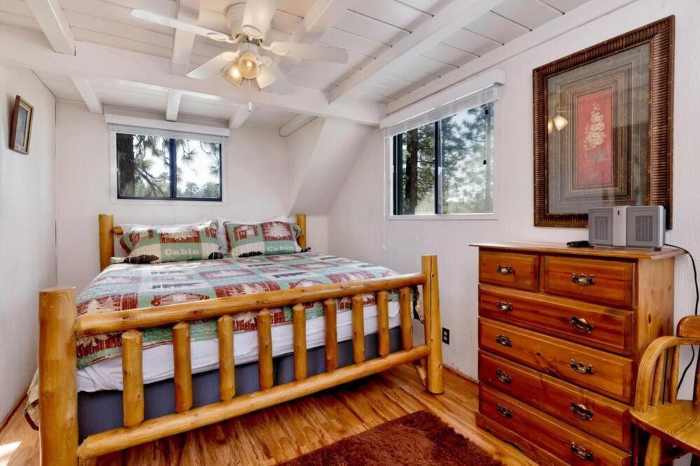 Lake Adjacent Rustic Cabin W Game Room & Hot Tub Big Bear Lake Eksteriør bilde