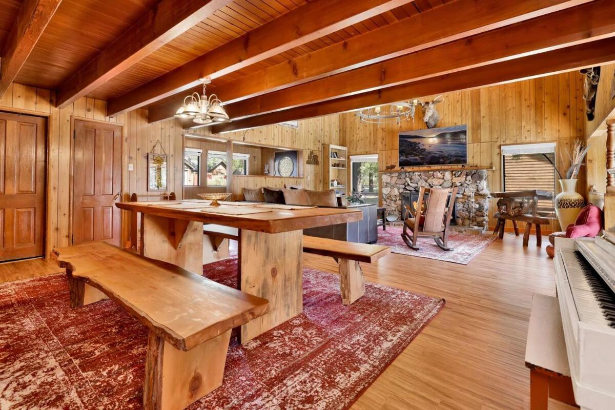 Lake Adjacent Rustic Cabin W Game Room & Hot Tub Big Bear Lake Eksteriør bilde