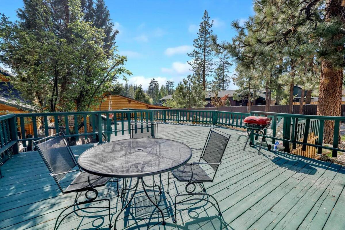 Lake Adjacent Rustic Cabin W Game Room & Hot Tub Big Bear Lake Eksteriør bilde